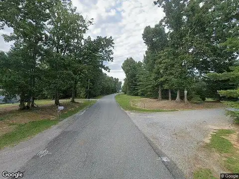 Levi Road, Green Bay, VA 23294