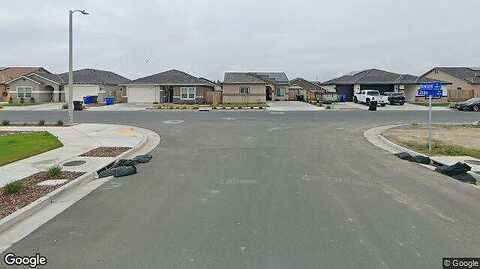 S Howland Ct, Porterville, CA 93257