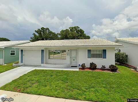 Larchmont Pl N #12, Pinellas Park, FL 33782