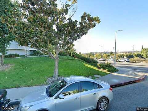 Claudette St #212, Canyon Country, CA 91351