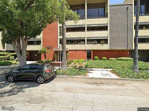 W Mountain St #303, Glendale, CA 91202