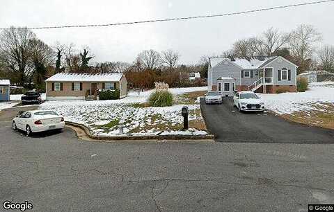 Parasol Ct, North Chesterfield, VA 23234