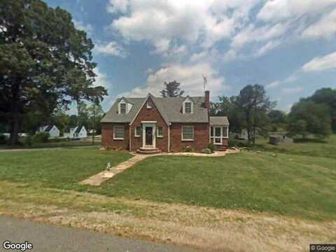 Nelson Street, Crewe, VA 23083