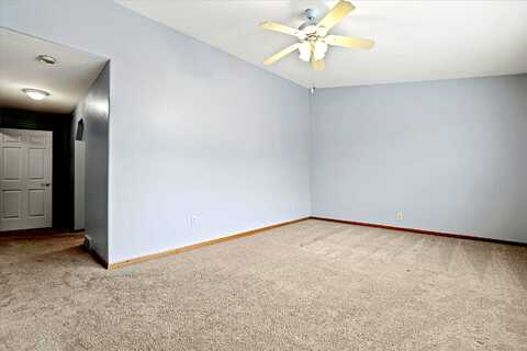 Terrace, BROOKFIELD, WI 53045