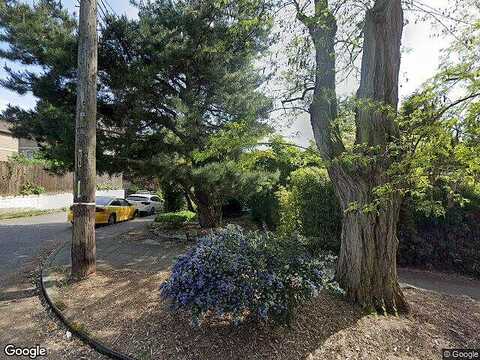 N 39Th St, Seattle, WA 98103