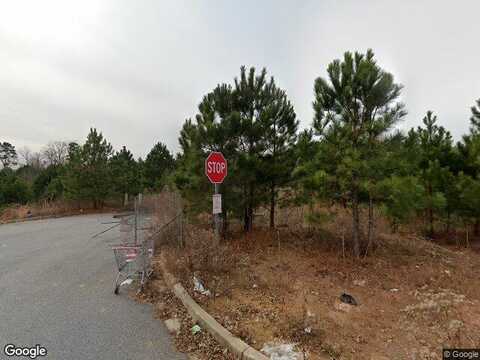 Lanier Cir, Woodstock, GA 30189