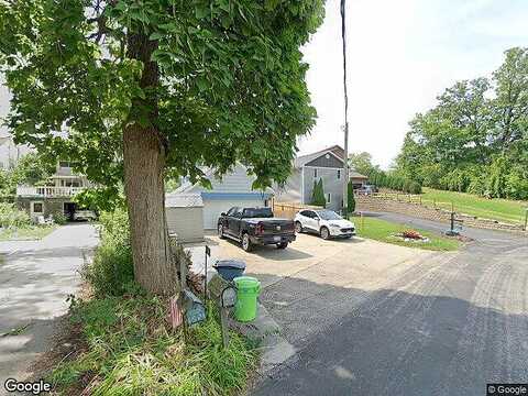 Davies, OCONOMOWOC, WI 53066