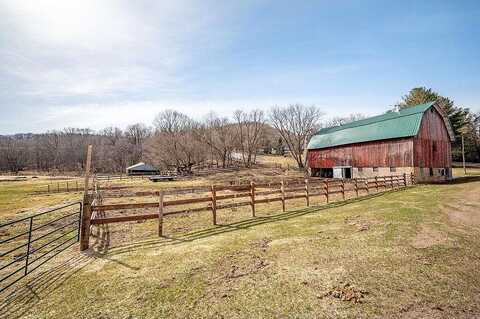 W8362 640Th Ave, Ellsworth, WI 54011