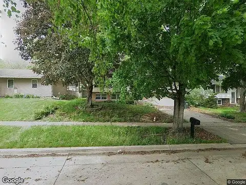 Spruce Hills, CEDAR FALLS, IA 50613