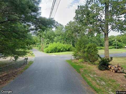 Cedar Dr, Severn, MD 21144