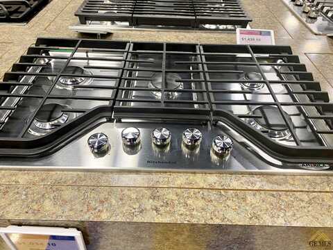 Jade, BAKERSFIELD, CA 93306