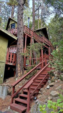 Shadow Oaks, IDYLLWILD, CA 92549