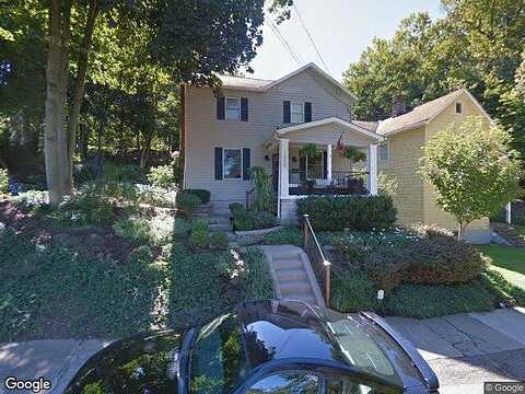 Rose, CORAOPOLIS, PA 15108