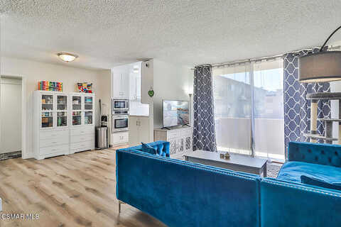 Newcastle, ENCINO, CA 91316