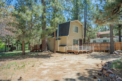 Los Angeles, SUGARLOAF, CA 92386