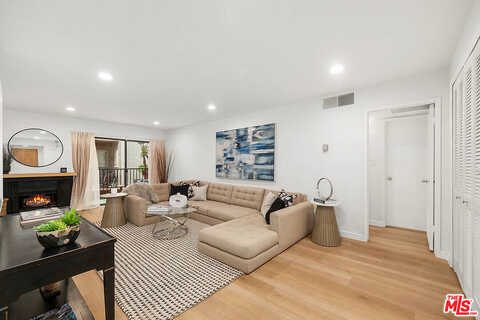 Waverly, LOS ANGELES, CA 90039