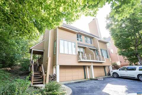 Ivy Glen, ROSELAND, VA 22967