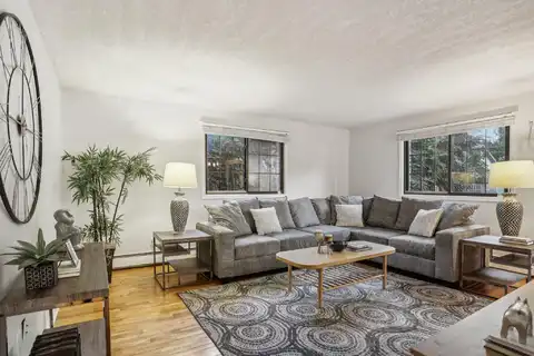 Nicollet, MINNEAPOLIS, MN 55409