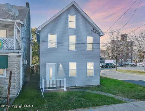 Courtland, EAST STROUDSBURG, PA 18301
