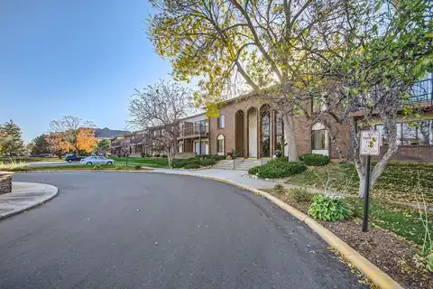 York, MINNEAPOLIS, MN 55435