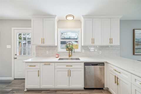 Roundstone, HOUSTON, TX 77015