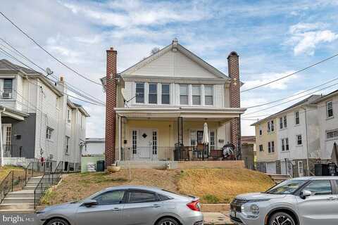 Elm, UPPER DARBY, PA 19082