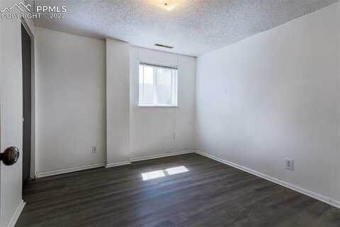 Royalty, COLORADO SPRINGS, CO 80904