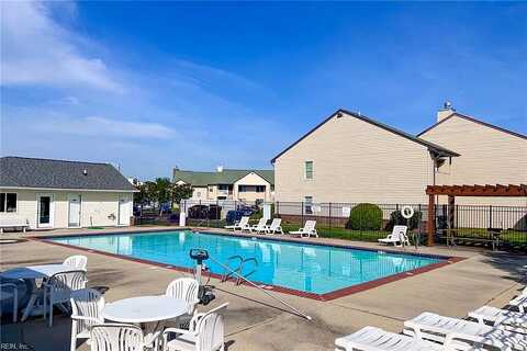 Brigita, VIRGINIA BEACH, VA 23453
