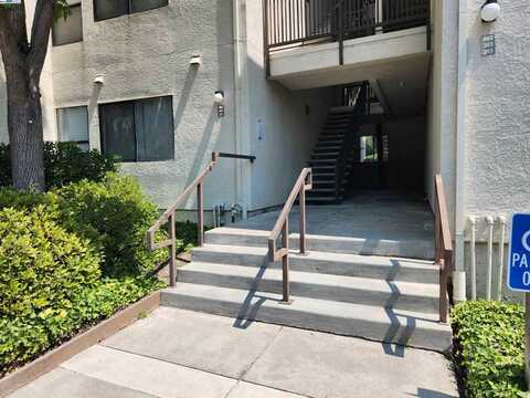 Gary, CASTRO VALLEY, CA 94546