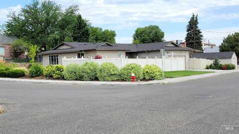 Park, ONTARIO, OR 97914