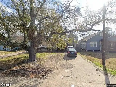 Avenue D, SOUTH HOUSTON, TX 77587
