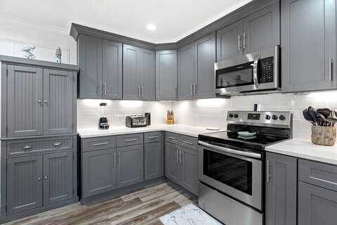Delbert, SANTA ROSA BEACH, FL 32459