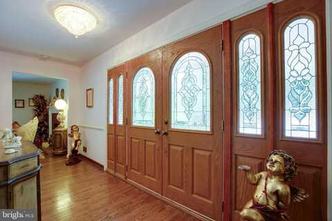 Ravensworth, ANNANDALE, VA 22003