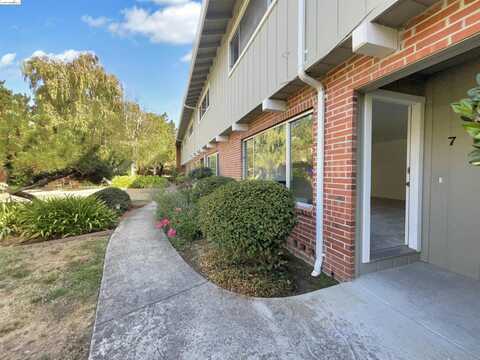 Ascot, MORAGA, CA 94556