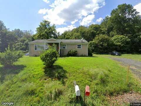Poes, AMISSVILLE, VA 20106