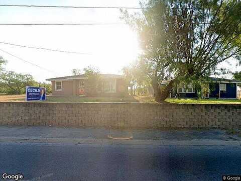 1St, CARRIZO SPRINGS, TX 78834