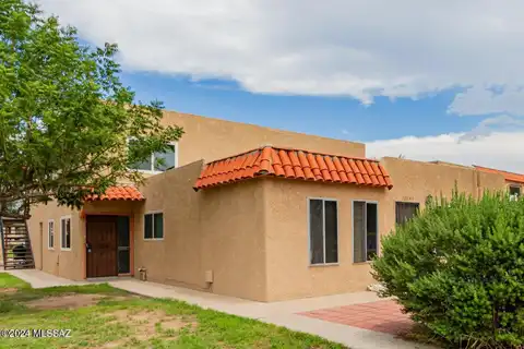 Calle La Paz, TUCSON, AZ 85715