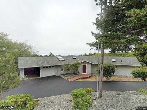 Hillside Acres, GOLD BEACH, OR 97444