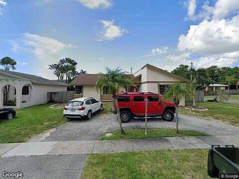 7Th, DANIA, FL 33004