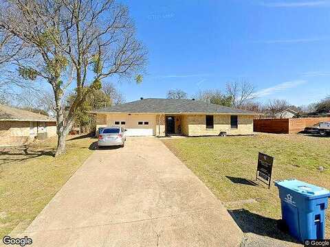 Lyndalyn, DESOTO, TX 75115
