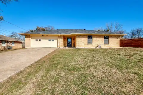Lyndalyn, DESOTO, TX 75115