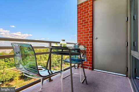Glebe, ARLINGTON, VA 22202