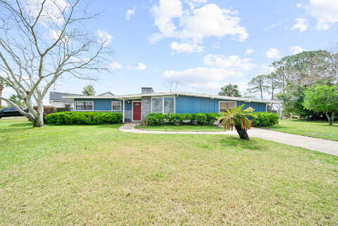 Carolyn, PANAMA CITY BEACH, FL 32407