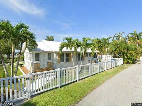 121St Street, CORTEZ, FL 34215