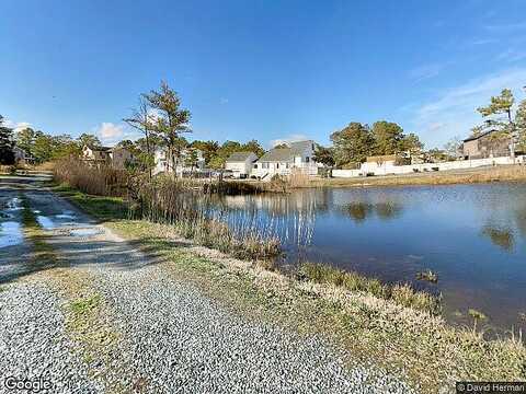 Amrien Circle, CHINCOTEAGUE ISLAND, VA 23336