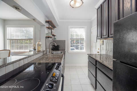 Palm, JACKSONVILLE, FL 32207