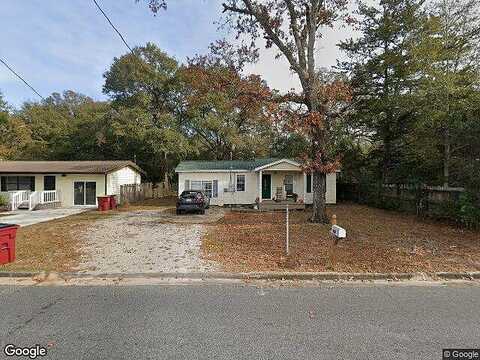 Lloyd, CRESTVIEW, FL 32536
