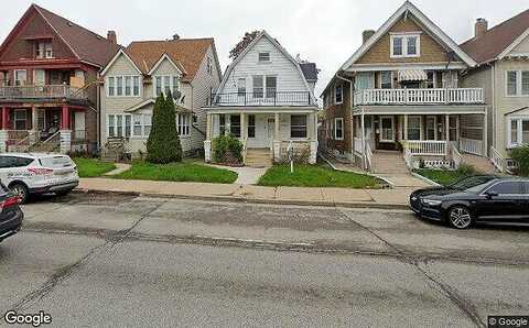 35Th, MILWAUKEE, WI 53215
