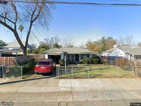 35Th, SACRAMENTO, CA 95817