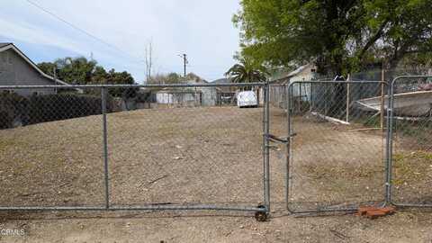 Market, PIRU, CA 93040